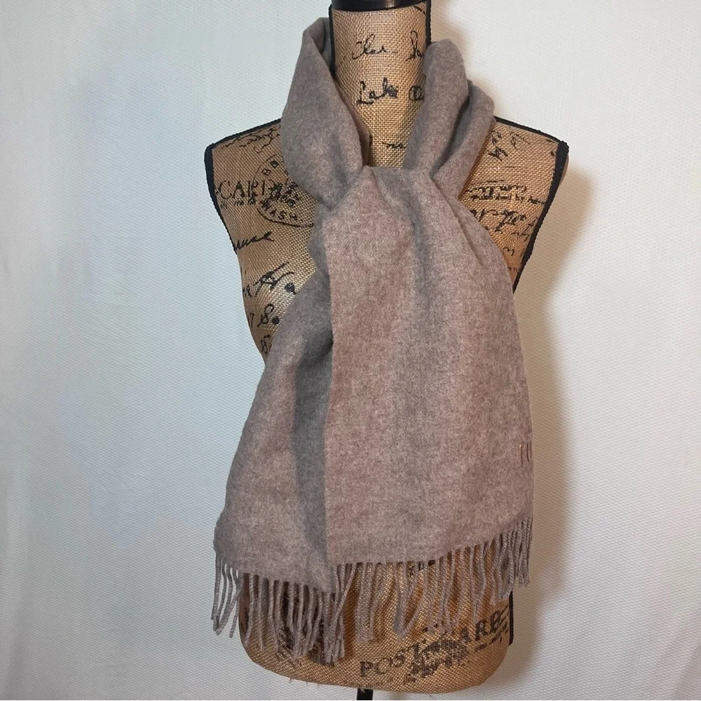 Alviero Martini 1ª Classe 100% Wool Scarf Made in Italy Beige Wrap free shipping